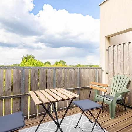 Apartment Bright With Terrace And Parking